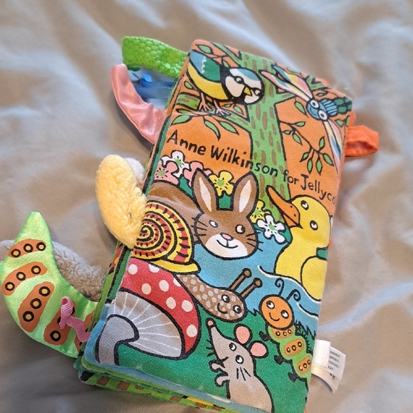 Jellycat Garden Tails Activity Book - Orange and Green - Picture 5 of 5